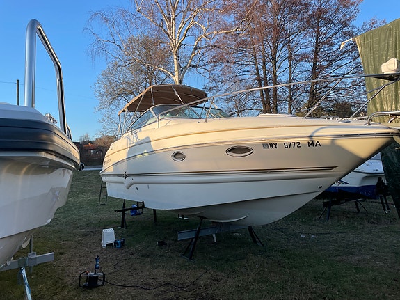 Larson Cabrio 274 2 of 5
