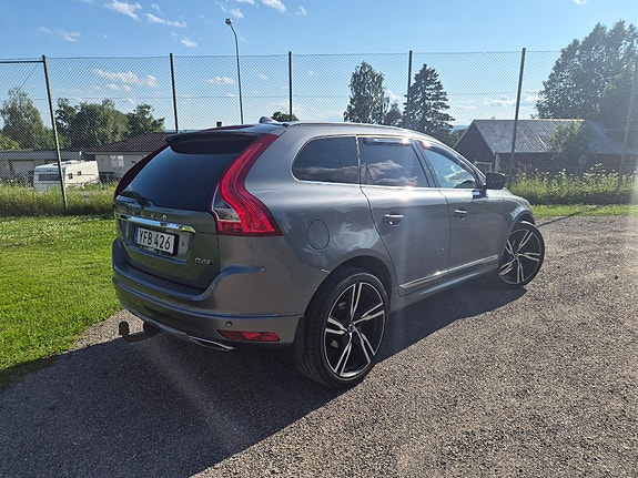 Volvo XC60 4 of 5