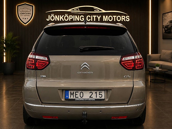 Citroen C4 Picasso 4 of 5