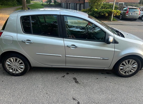 Renault Clio 3 of 10