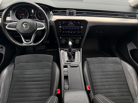Volkswagen Passat 10 of 22