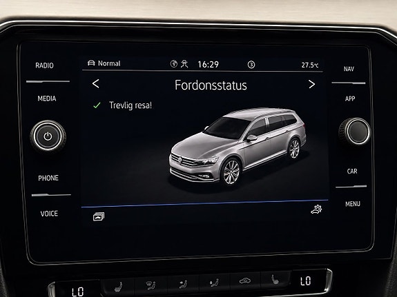 Volkswagen Passat 15 of 22