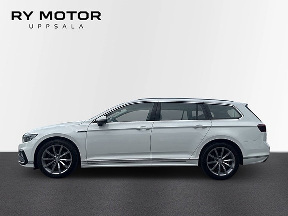 Volkswagen Passat 2 of 5