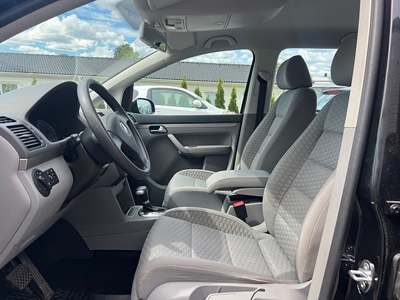 Volkswagen Touran 13 of 20
