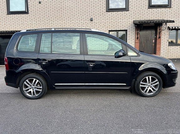 Volkswagen Touran 12 of 20