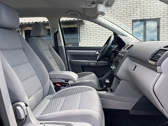 Volkswagen Touran 17 of 20