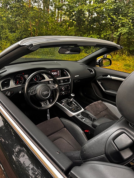 Audi Cabriolet 3 of 5