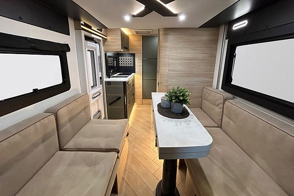 CHALLENGER X250 OPEN EDITION # AUTOMAT # ADAPTIV FARTHÅLLARE # 636cm lång # DIESELVÄRMARE - STOR SITTGRUPP 7 of 30
