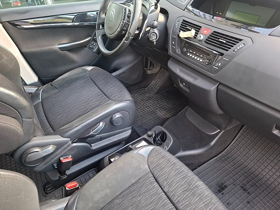 Citroen Grand C4 Picasso 11 of 14
