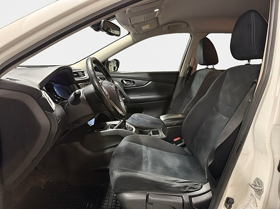 Nissan X-Trail 9 of 17