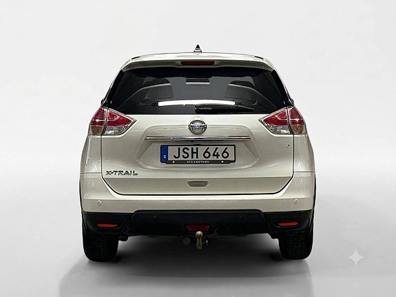 Nissan X-Trail 4 of 17