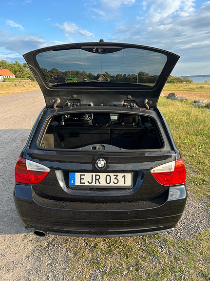BMW 320d 5 of 5