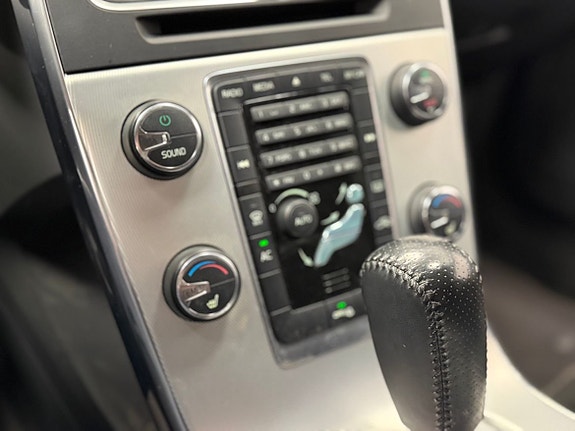 Volvo V60 19 of 23