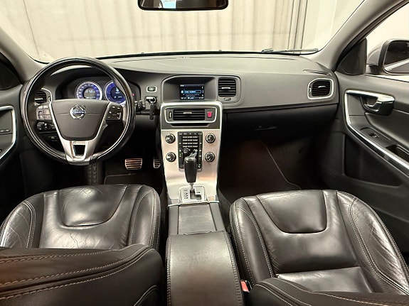 Volvo V60 10 of 23
