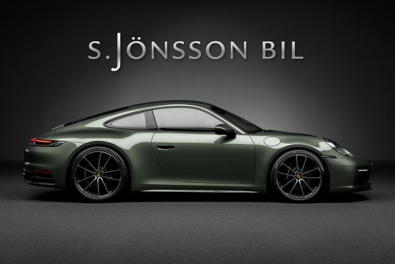 Porsche 911 Carrera 4 3 of 5
