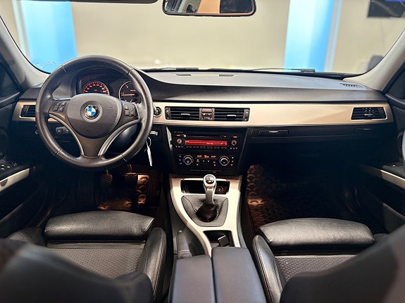 BMW 320d 10 of 22