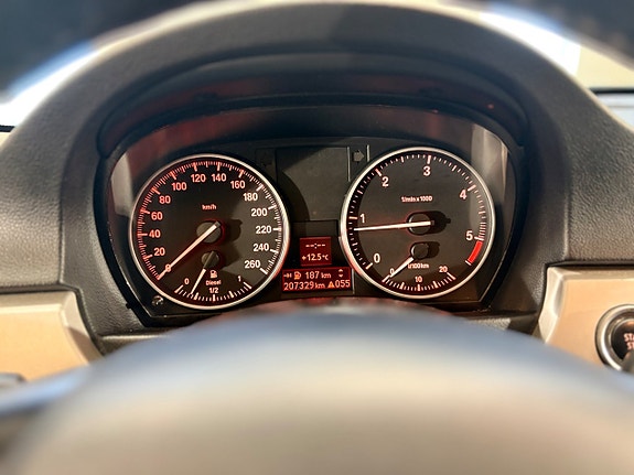 BMW 320d 13 of 22