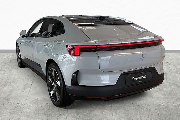 Polestar 4 13 of 30
