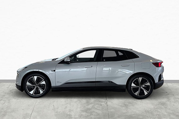 Polestar 4 18 of 30