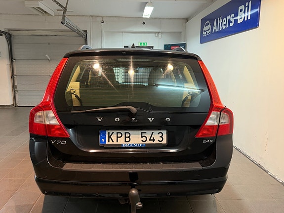 Volvo V70 5 of 14