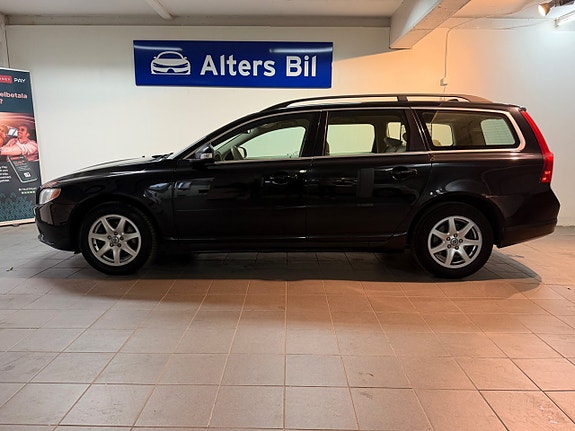 Volvo V70 8 of 14