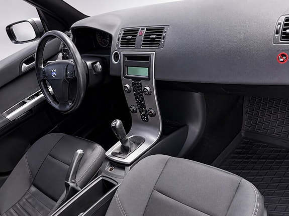 Volvo S40 4 of 5