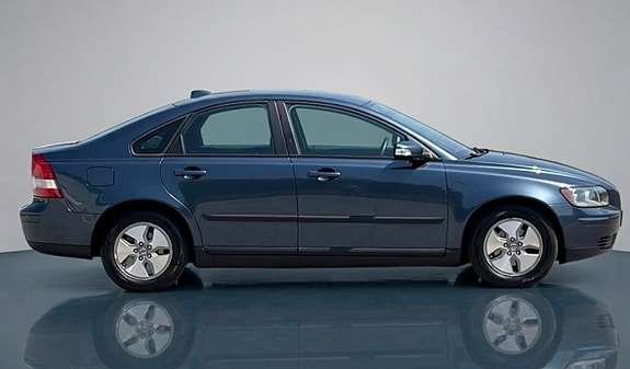 Volvo S40 3 of 5