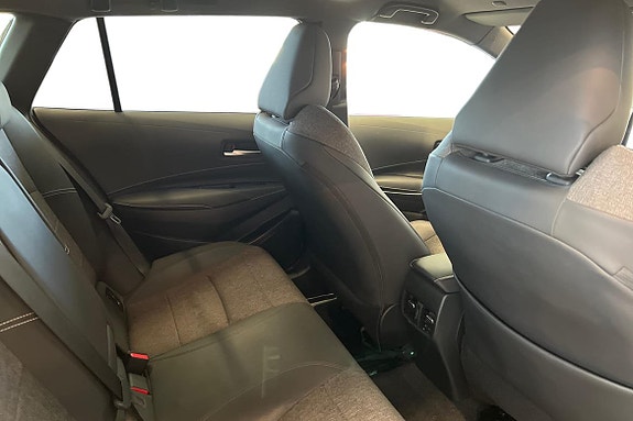 Toyota Corolla 13 of 26