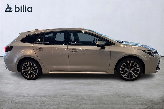 Toyota Corolla 18 of 26