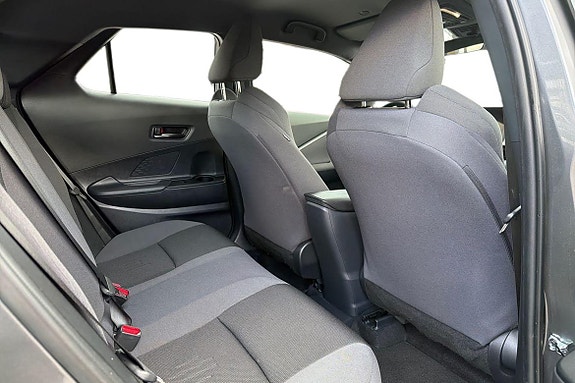 Toyota C-HR 7 of 21