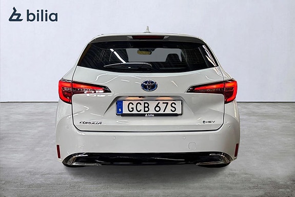 Toyota Corolla 5 of 5