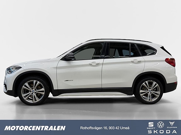BMW X1 4 of 5