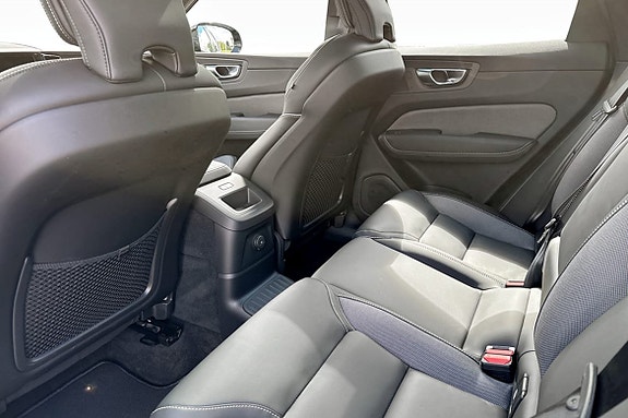 Volvo XC60 8 of 9
