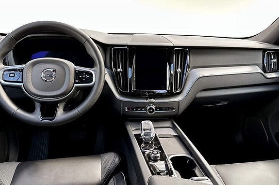 Volvo XC60 4 of 5
