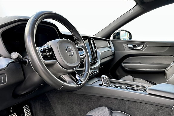 Volvo XC60 5 of 5