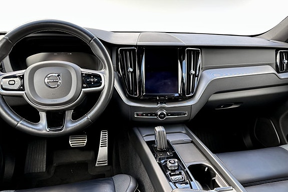 Volvo XC60 4 of 5