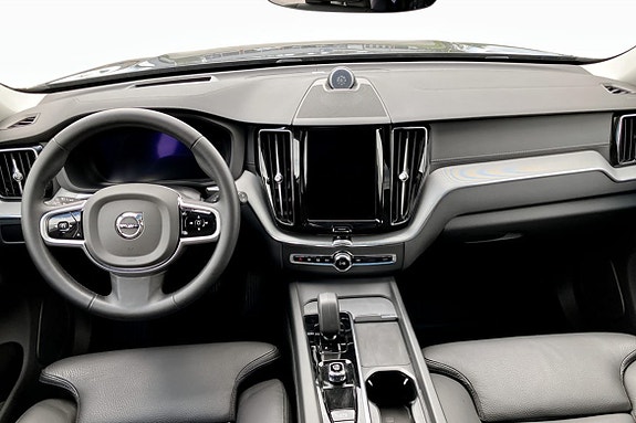 Volvo XC60 4 of 5