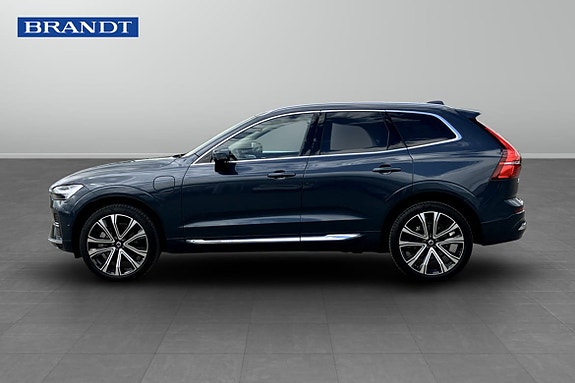 Volvo XC60 3 of 5