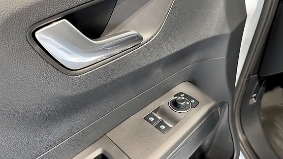 Ford E-Courier 13 of 16