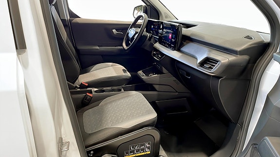 Ford E-Courier 7 of 16