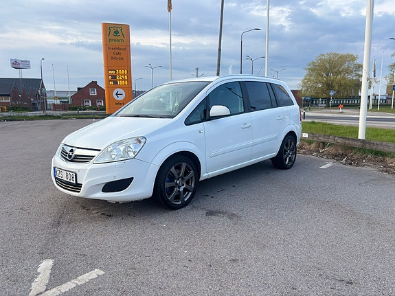 Opel Zafira 4 of 4