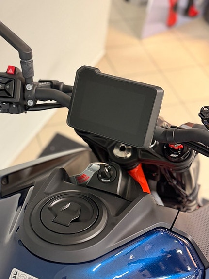 KTM 390 Duke 7 of 9