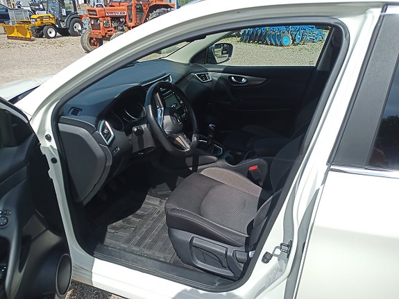 Nissan Qashqai 18 of 18