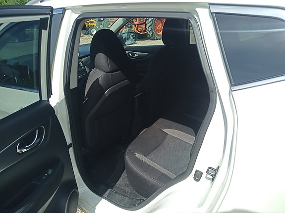 Nissan Qashqai 14 of 18