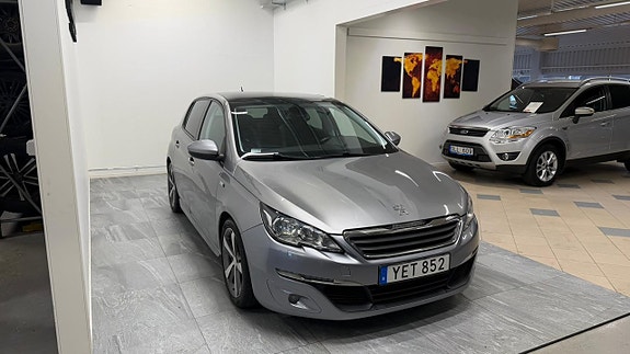 Peugeot 308 4 of 5