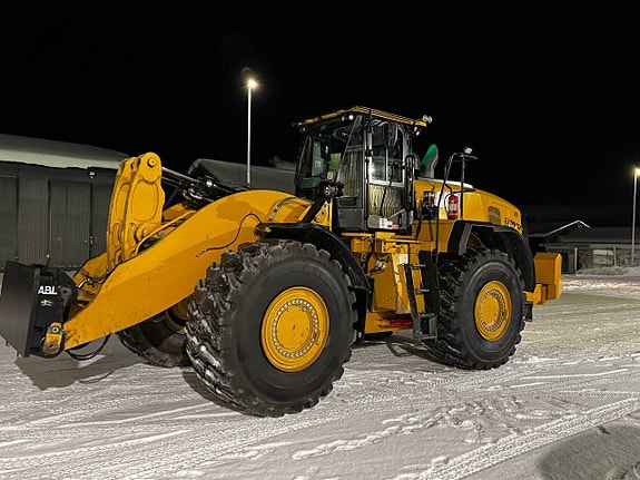 Cat 982 XE 4 of 4