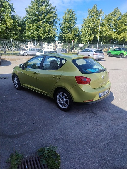 Seat Ibiza 2 of 17