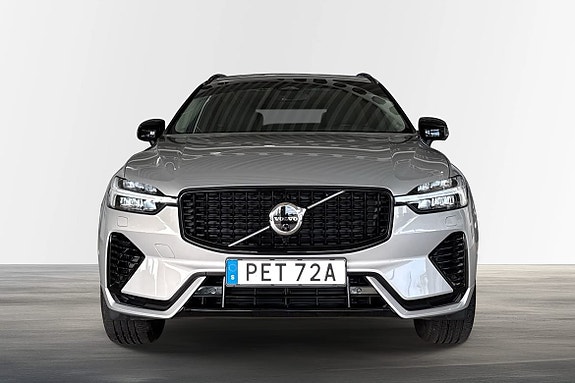 Volvo XC60 2 of 5
