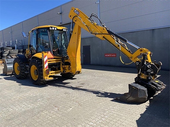 JCB 4CX 2 of 5