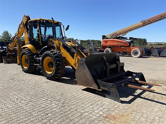 JCB 4CX 5 of 5